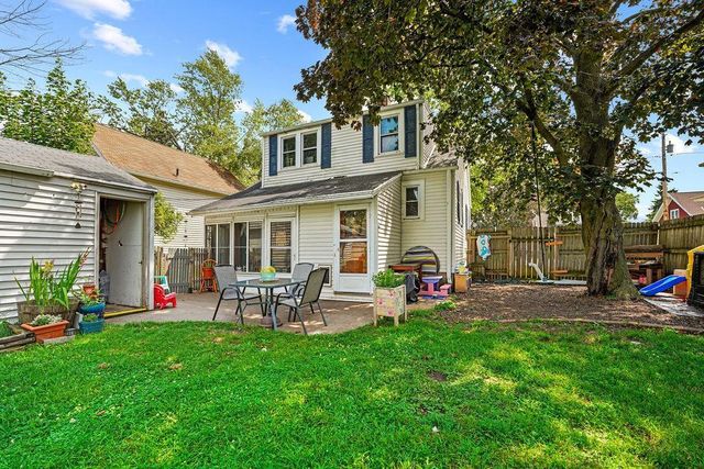 1036 TYLER AVENUE, Oshkosh, WI 54902
