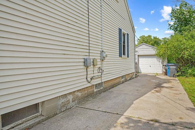 1036 TYLER AVENUE, Oshkosh, WI 54902