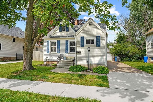1036 TYLER AVENUE, Oshkosh, WI 54902