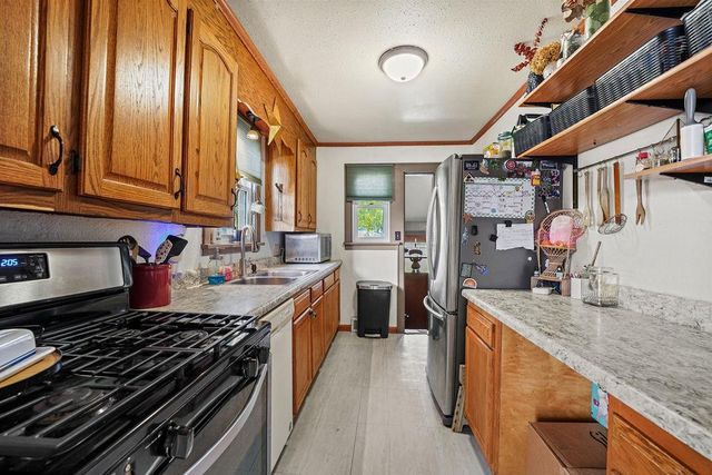 1036 TYLER AVENUE, Oshkosh, WI 54902