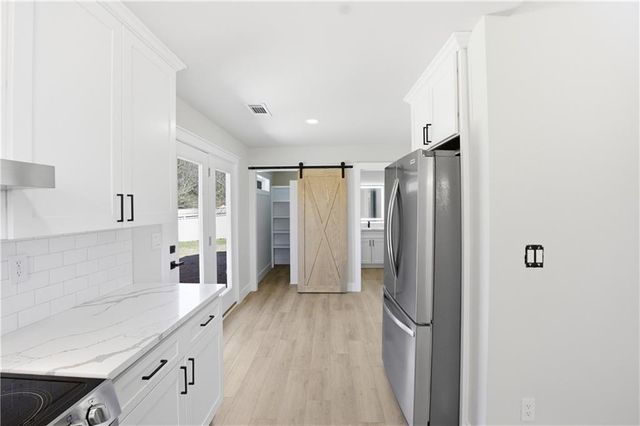 1421 WILLOW BEND DR, Snellville, GA 30078