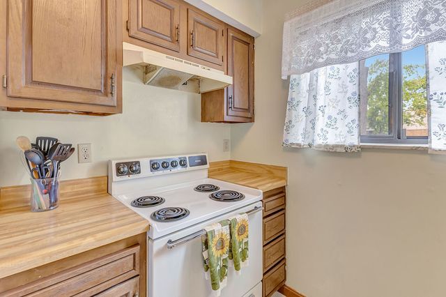 7832 Betsy Ross Circle, Washington Twp, OH 45459