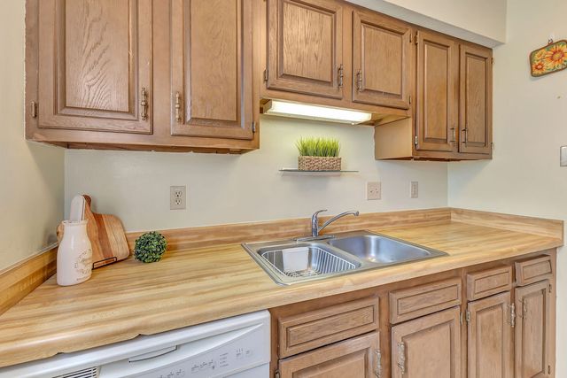 7832 Betsy Ross Circle, Washington Twp, OH 45459