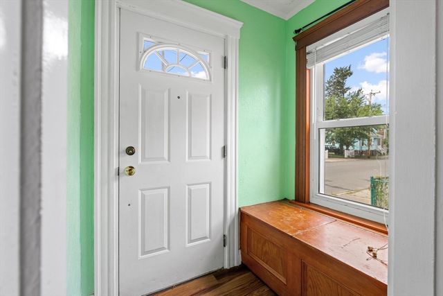 84 River St, Lynn, MA 01905
