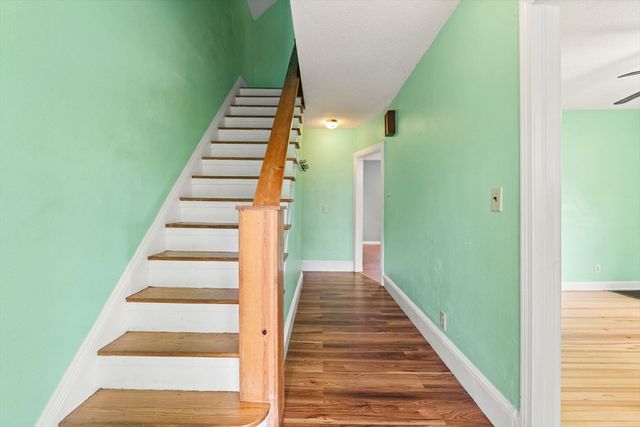 84 River St, Lynn, MA 01905