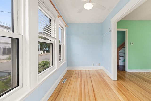 84 River St, Lynn, MA 01905