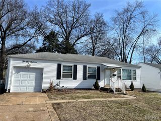 10518 Ewell Drive, St Louis, MO 63137