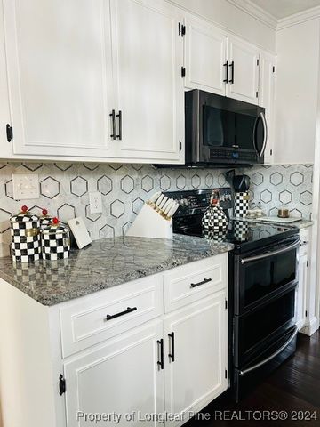 636 N Wilkinson Drive, Saint Pauls, NC 28384
