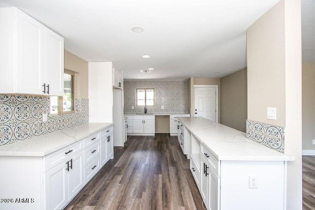 3401 W DIANA Avenue, Phoenix, AZ 85051