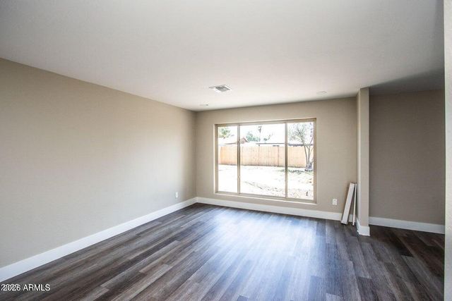 3401 W DIANA Avenue, Phoenix, AZ 85051
