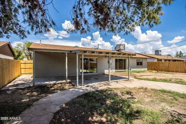 3401 W DIANA Avenue, Phoenix, AZ 85051