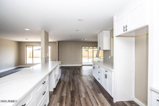 3401 W DIANA Avenue, Phoenix, AZ 85051