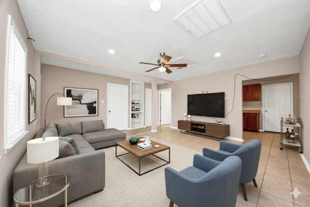 5202 Pensdale Street, Houston, TX 77033