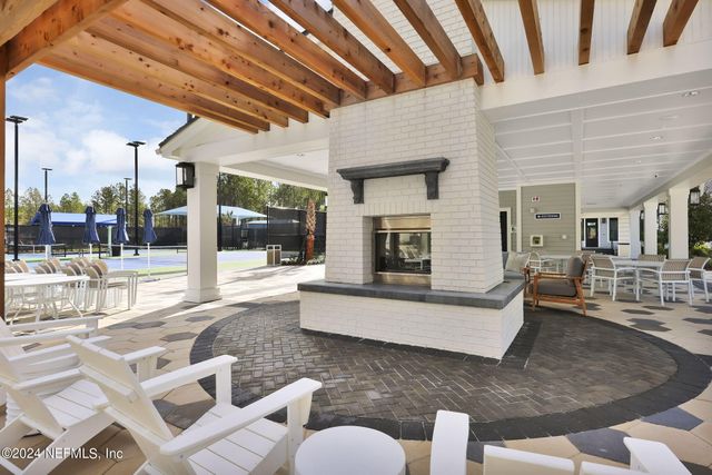 693 CONTINUUM Loop, Yulee, FL 32097