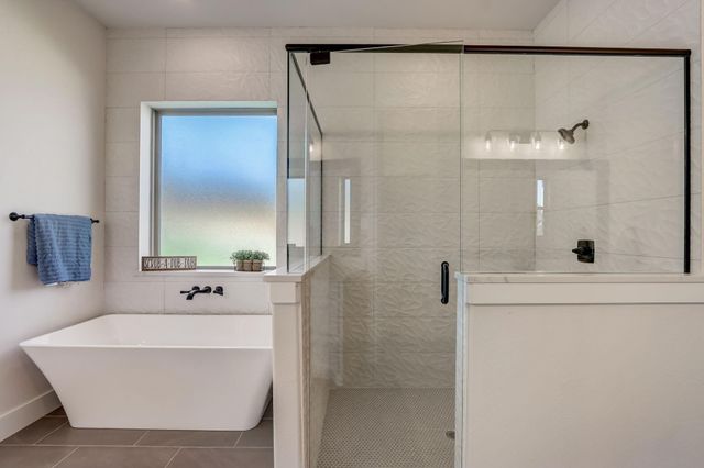 1007 Meadow Wood Terrace, Azle, TX 76020