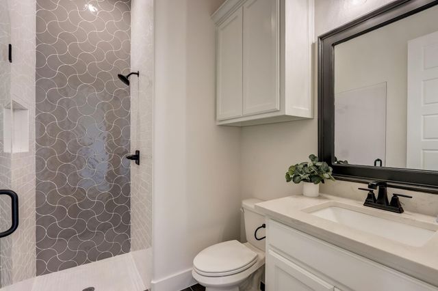 1007 Meadow Wood Terrace, Azle, TX 76020