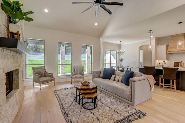 1007 Meadow Wood Terrace, Azle, TX 76020