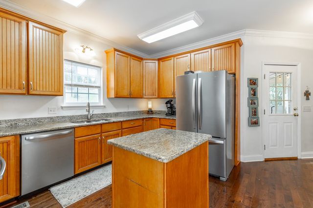 218 Blue Jay Parkway, Ringgold, GA 30736