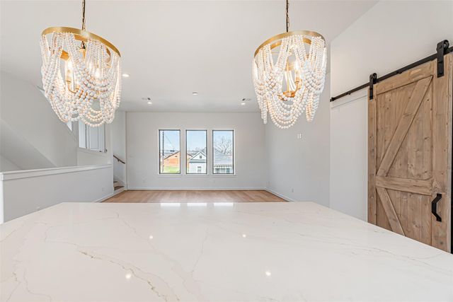 2318 Mills Street, Houston, TX 77026