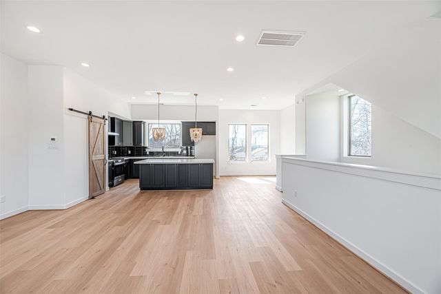 2318 Mills Street, Houston, TX 77026