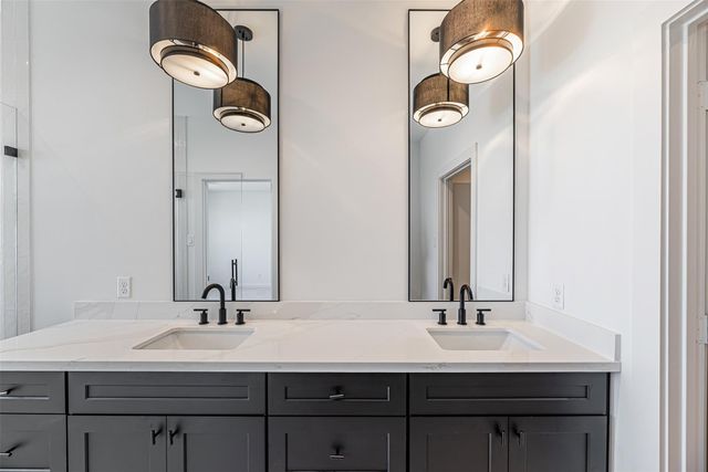 2318 Mills Street, Houston, TX 77026