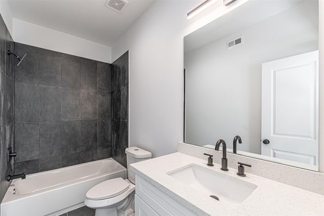 2318 Mills Street, Houston, TX 77026