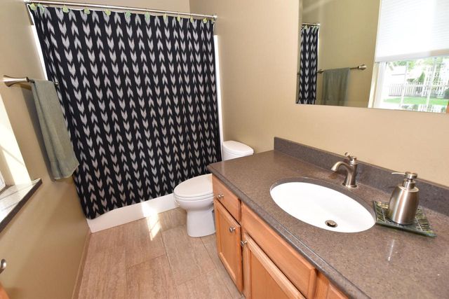 3608 Rivers Crossing DRIVE, Waukesha, WI 53189