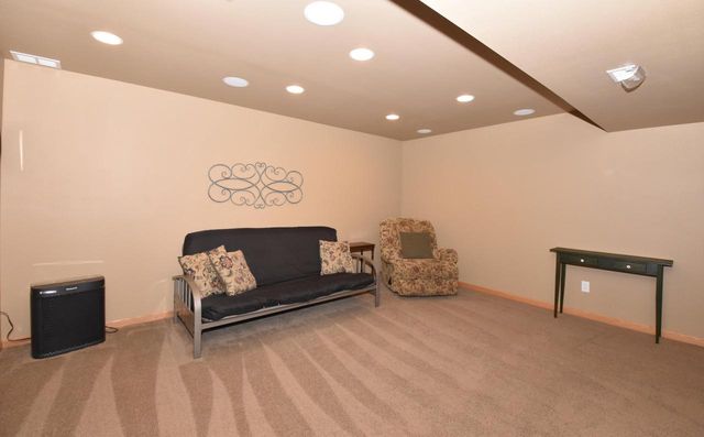 3608 Rivers Crossing DRIVE, Waukesha, WI 53189