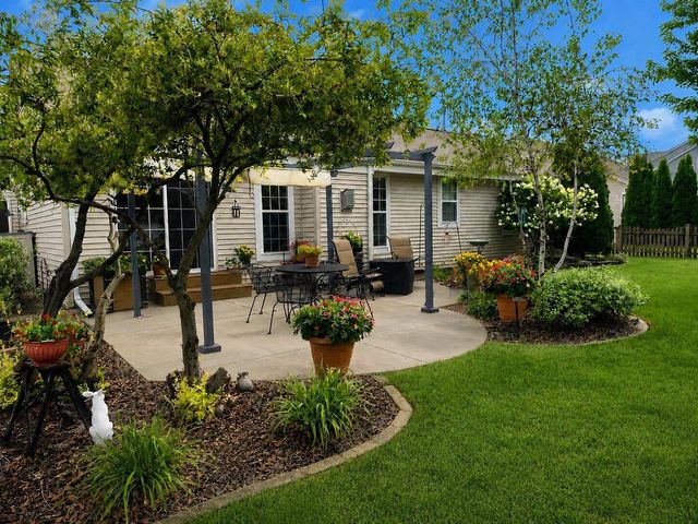 3608 Rivers Crossing DRIVE, Waukesha, WI 53189