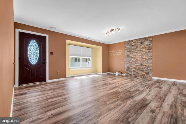 28 GERANIUM ST, Browns Mills, NJ 08015