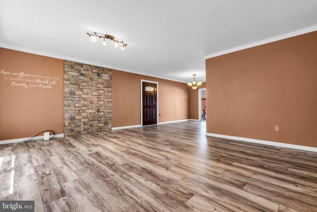 28 GERANIUM ST, Browns Mills, NJ 08015
