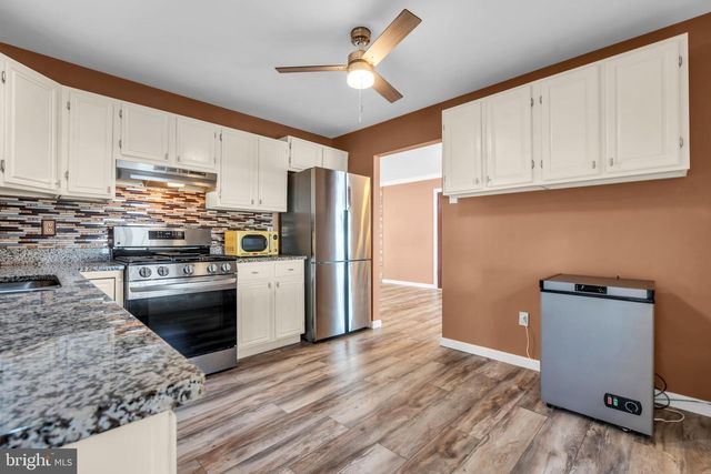 28 GERANIUM ST, Browns Mills, NJ 08015