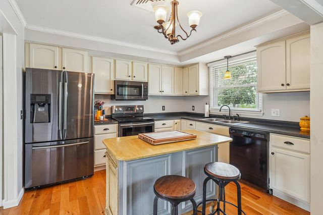 312 San Gabriel Dr, Old Hickory, TN 37138