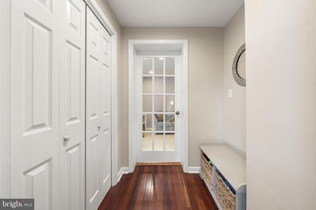 1154 OLD LANCASTER RD, Berwyn, PA 19312