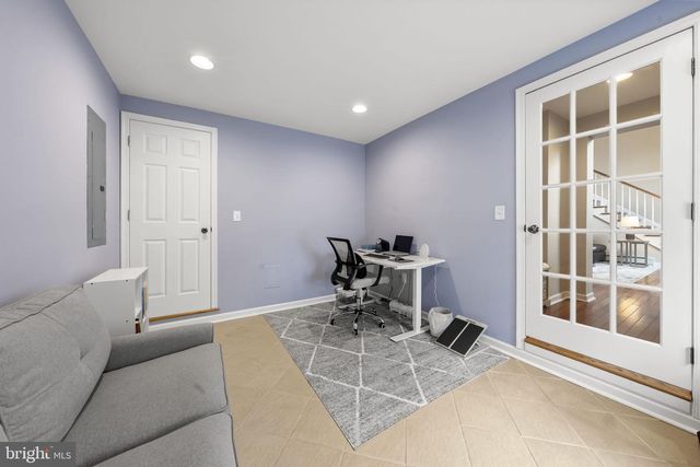 1154 OLD LANCASTER RD, Berwyn, PA 19312