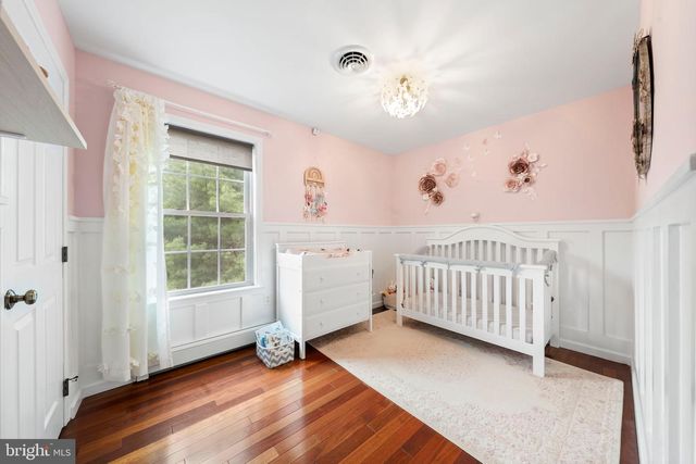 1154 OLD LANCASTER RD, Berwyn, PA 19312