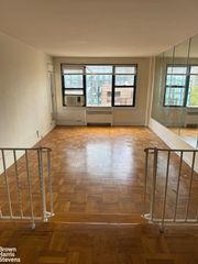 9822 63rd Dr Apt 7B, New York City, NY 11374