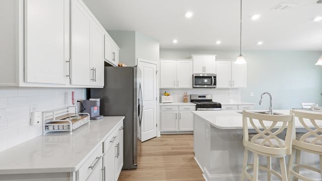 324 River Edge Dr., Myrtle Beach, SC 29588