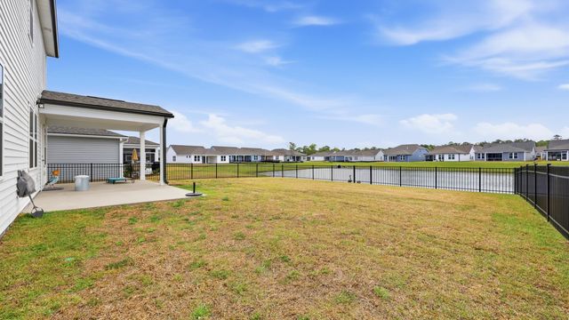 324 River Edge Dr., Myrtle Beach, SC 29588