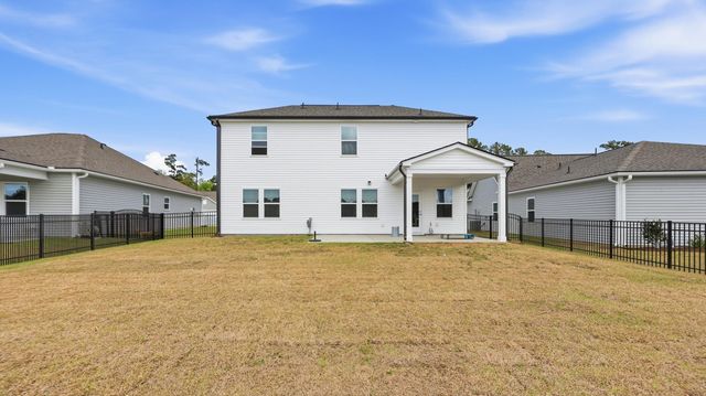 324 River Edge Dr., Myrtle Beach, SC 29588