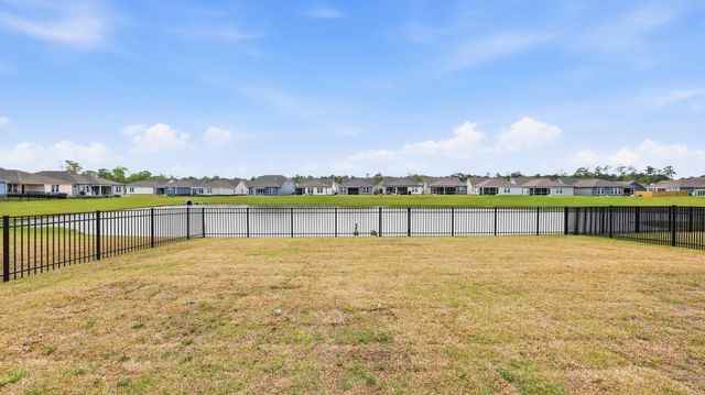 324 River Edge Dr., Myrtle Beach, SC 29588