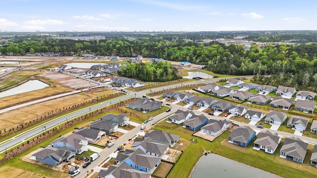 324 River Edge Dr., Myrtle Beach, SC 29588