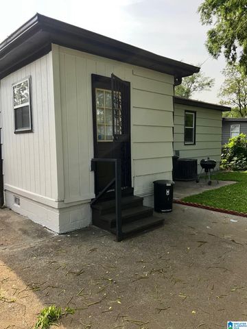 1404 MIMS STREET SW, Birmingham, AL 35211