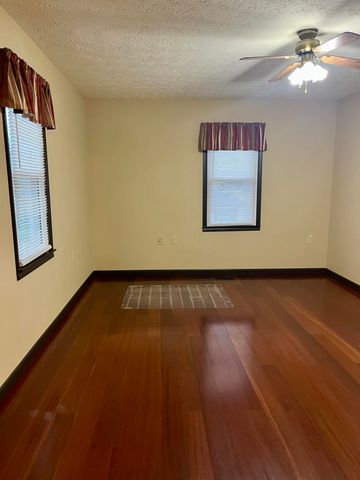 357 Langdon Street, Somerset, KY 42503