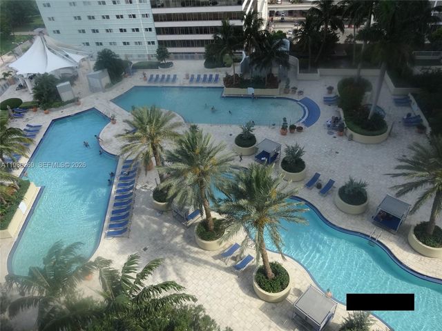 244 Biscayne Bl 1607, Miami, FL 33132