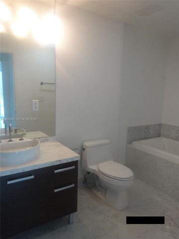 244 Biscayne Bl 1607, Miami, FL 33132