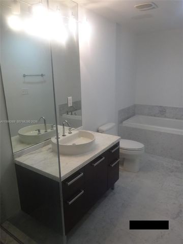 244 Biscayne Bl 1607, Miami, FL 33132