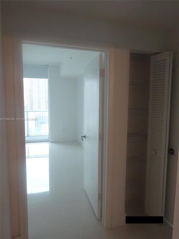 244 Biscayne Bl 1607, Miami, FL 33132