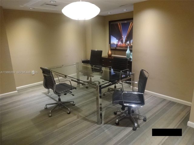 244 Biscayne Bl 1607, Miami, FL 33132