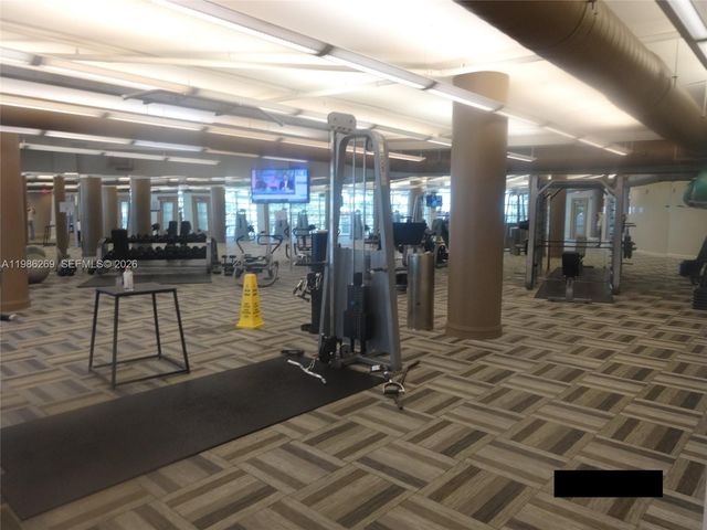 244 Biscayne Bl 1607, Miami, FL 33132